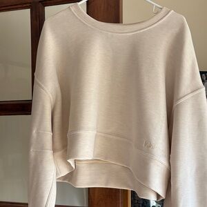 Lululemon sweatshirt